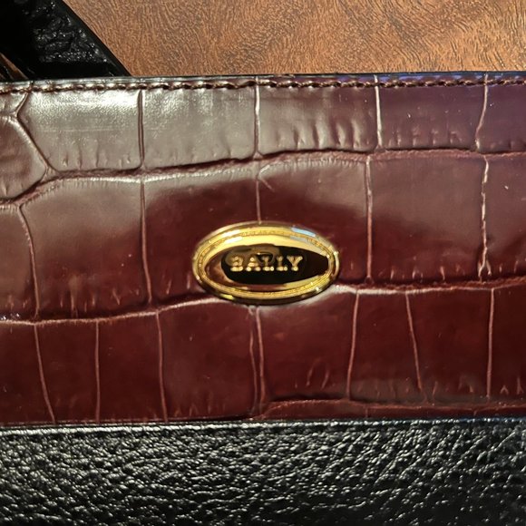Bally Medium Size Purse - Picture 3 of 4
